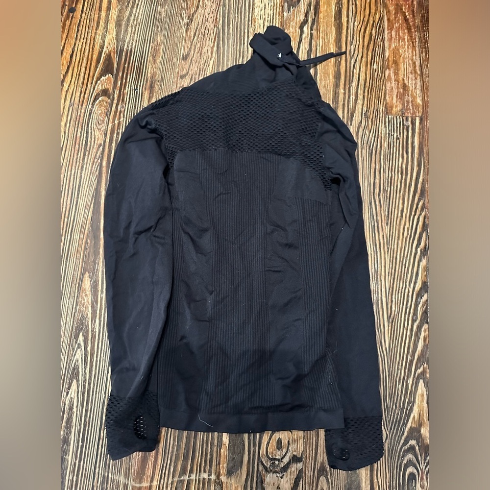 Fabletics Black Women's Workout Jacket - image 4